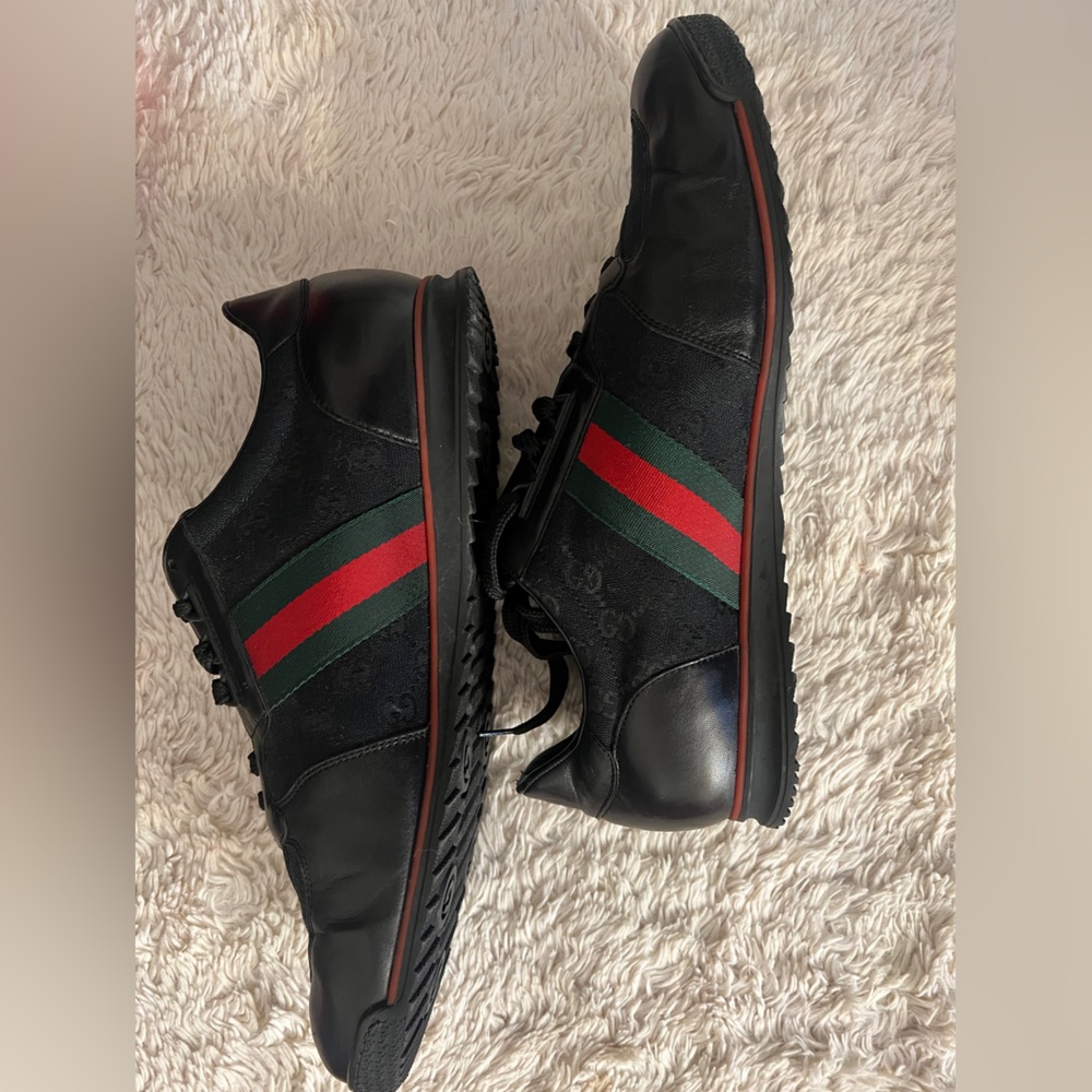 GUCCI GIft!  Men’s Gucci Sneakers, LowTop, Black canvas & leather size 13